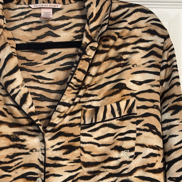 Victoria’s Secret Silk, Rose Gold Tiger-Stripped Pajama Set - Picture 3 of 7